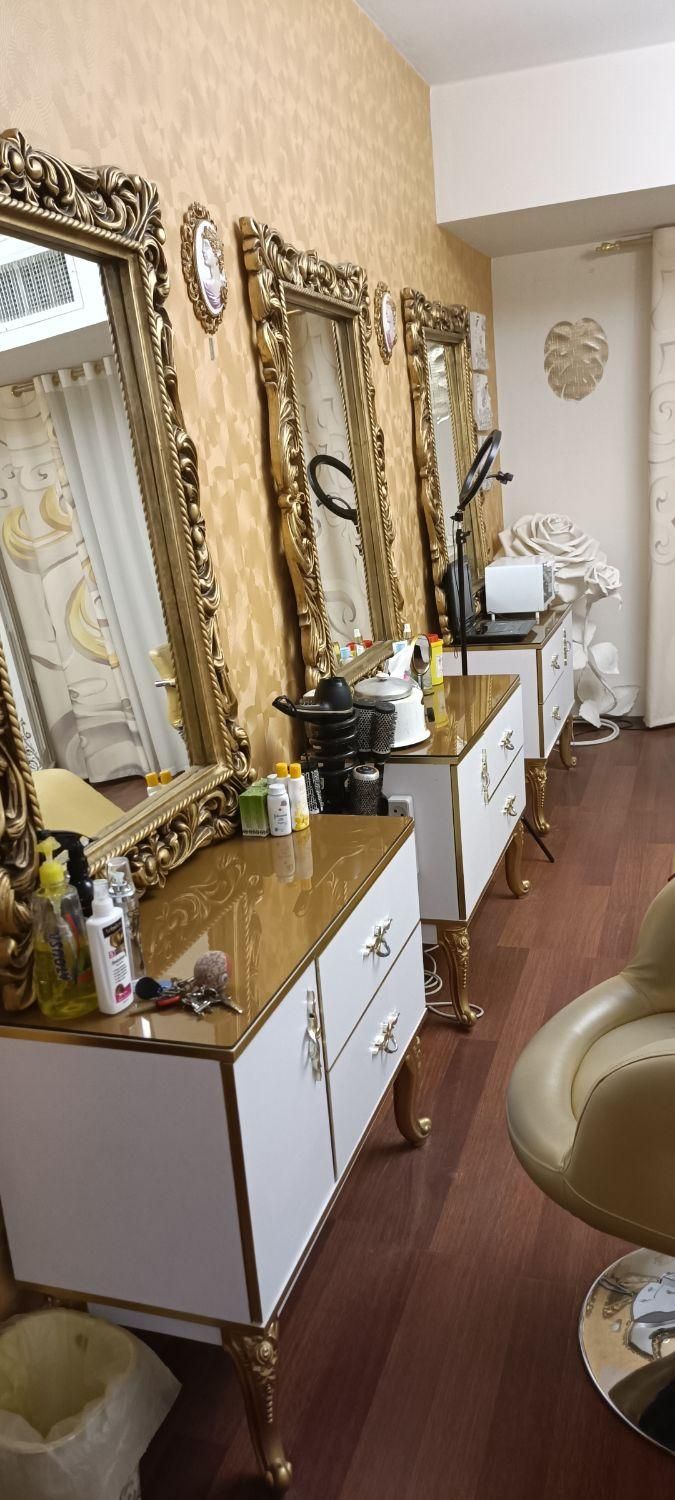 استخدام درمانی بهداشتی زیبایی|استخدام درمانی، زیبایی، بهداشتی|پرند, فاز ۵|دیوار