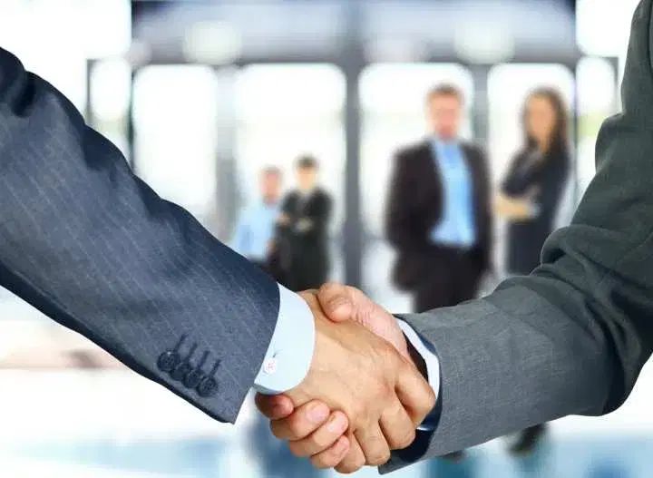 نیازمند نیروی کار فعال خانم در ورزشی فروشی|استخدام خدمات فروشگاه و رستوران|تهران, امیریه|دیوار