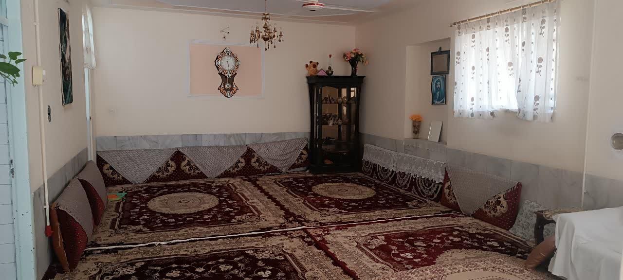 ویللایی  ۱۸۰ متر هویزه ۱۵ و۱۷ شهریور سر دونبش|فروش خانه و ویلا|سبزوار, هویزه|دیوار