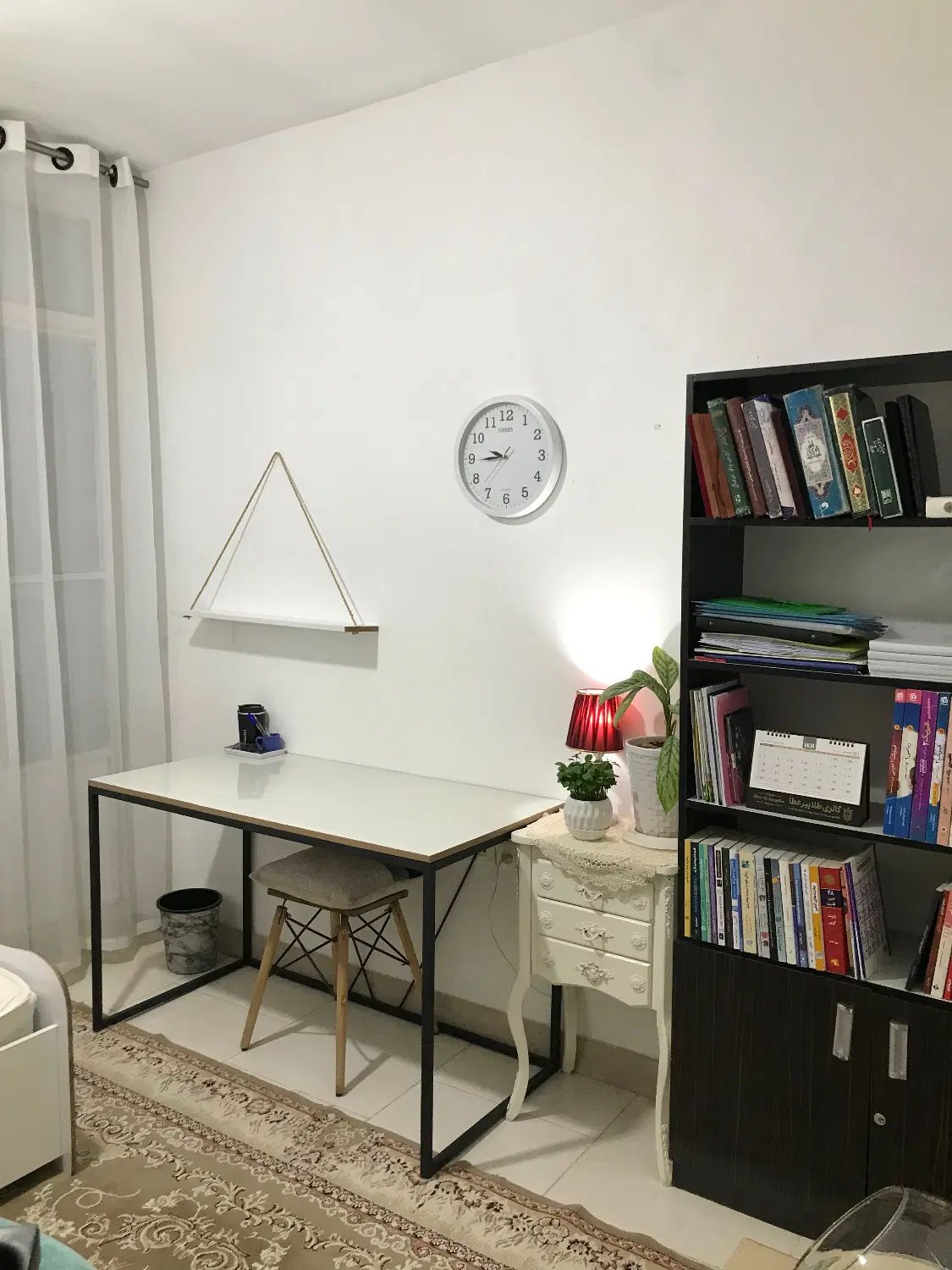 کتابخانه|کتابخانه، شلف، قفسه‌های دیواری|تهران, شهرک چیتگر|دیوار