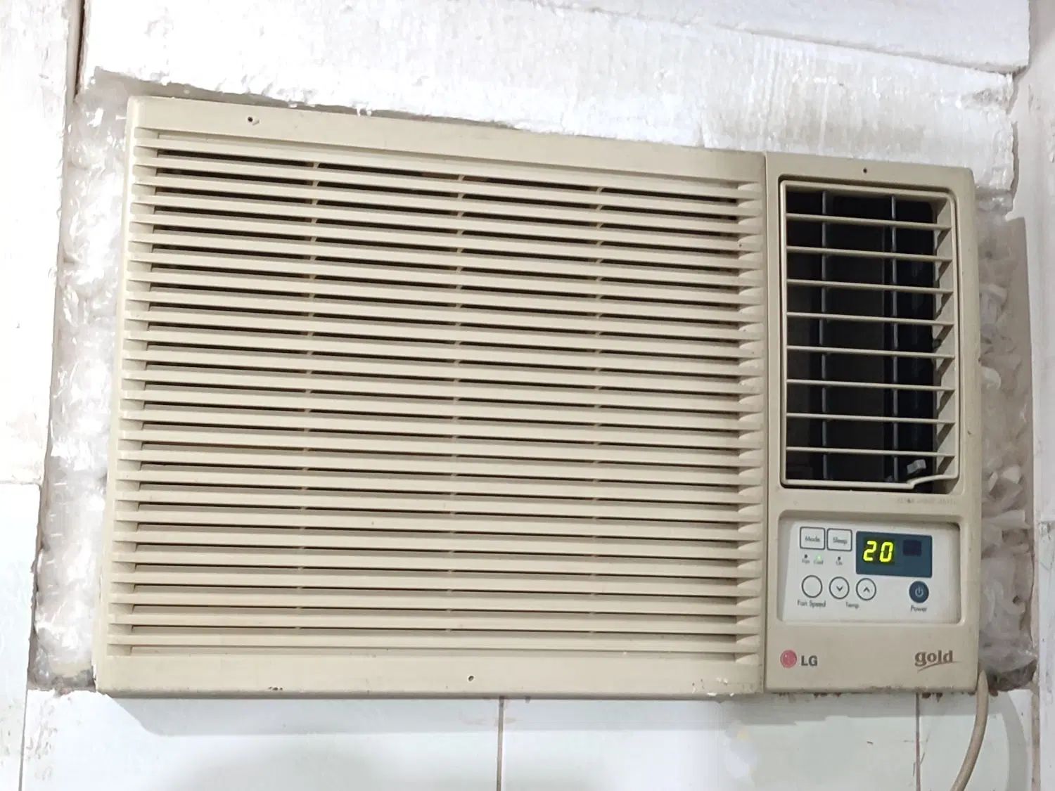 کولر پنجره ای ال جی 12000|کولر گازی و فن‌کوئل|رشت, سلیمانداراب|دیوار