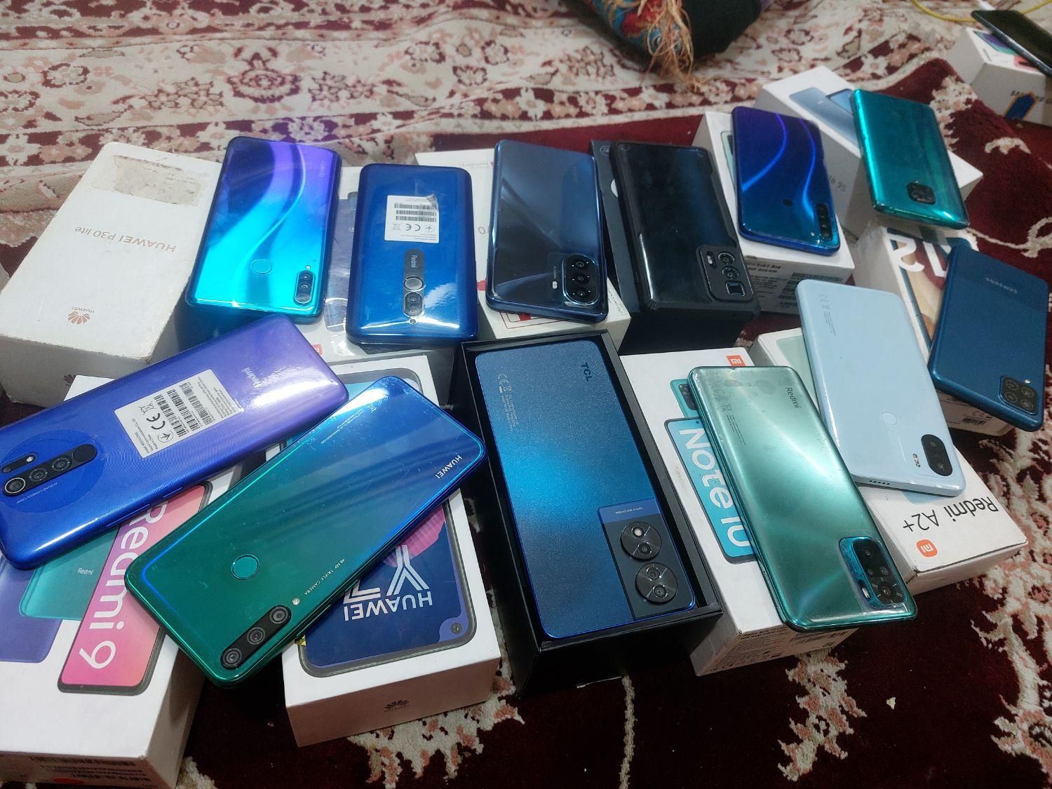 شیائومی  Note 10 Pro  ۲۵۶ و تعدادی گوشی|موبایل|تهران, میدان حر|دیوار