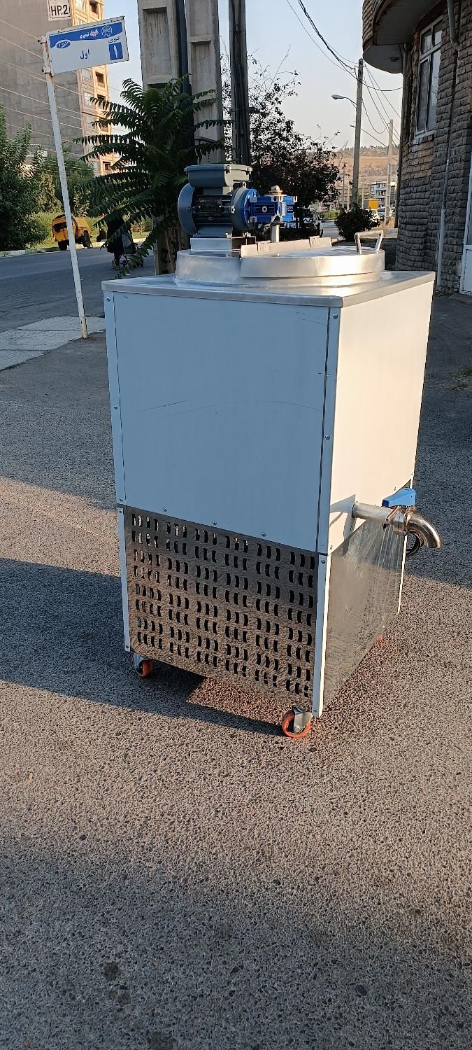 ابسردکن/ شیرسردکن/ اب سر کن/ شیر سرد کن /شیردوش|ماشینآلات صنعتی|شیراز, باغ تخت|دیوار