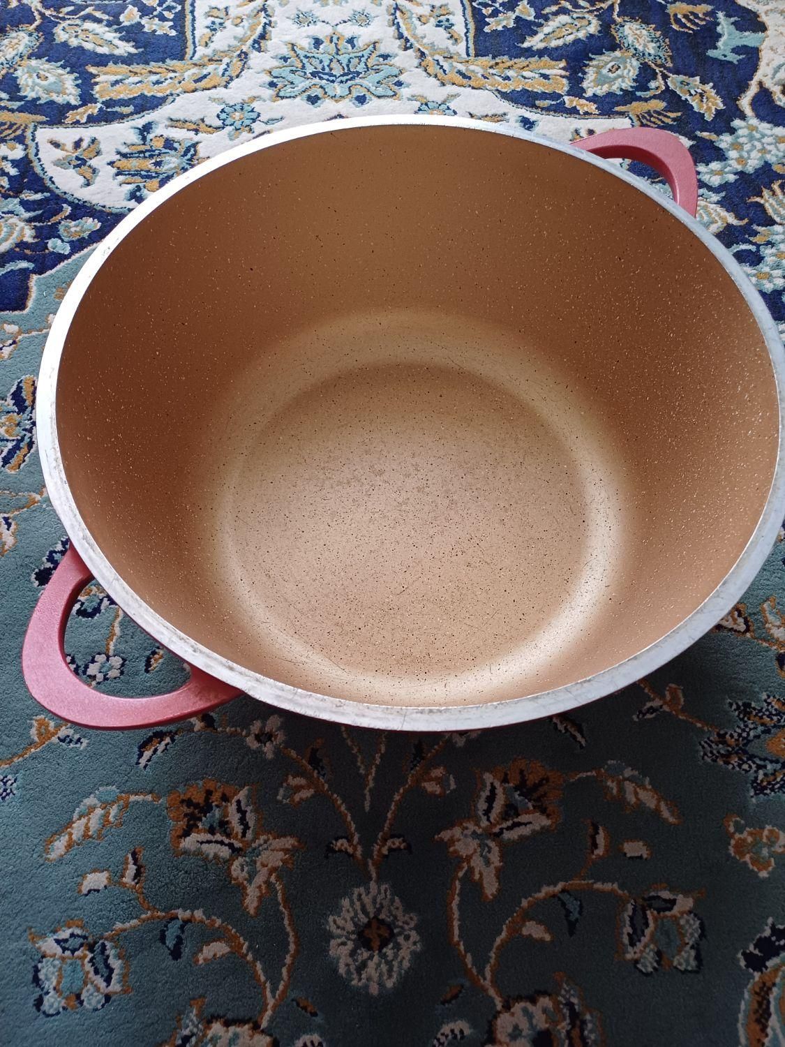 قابلمه صورتی زیبا|ظروف پختوپز|اصفهان, ارغوانیه|دیوار