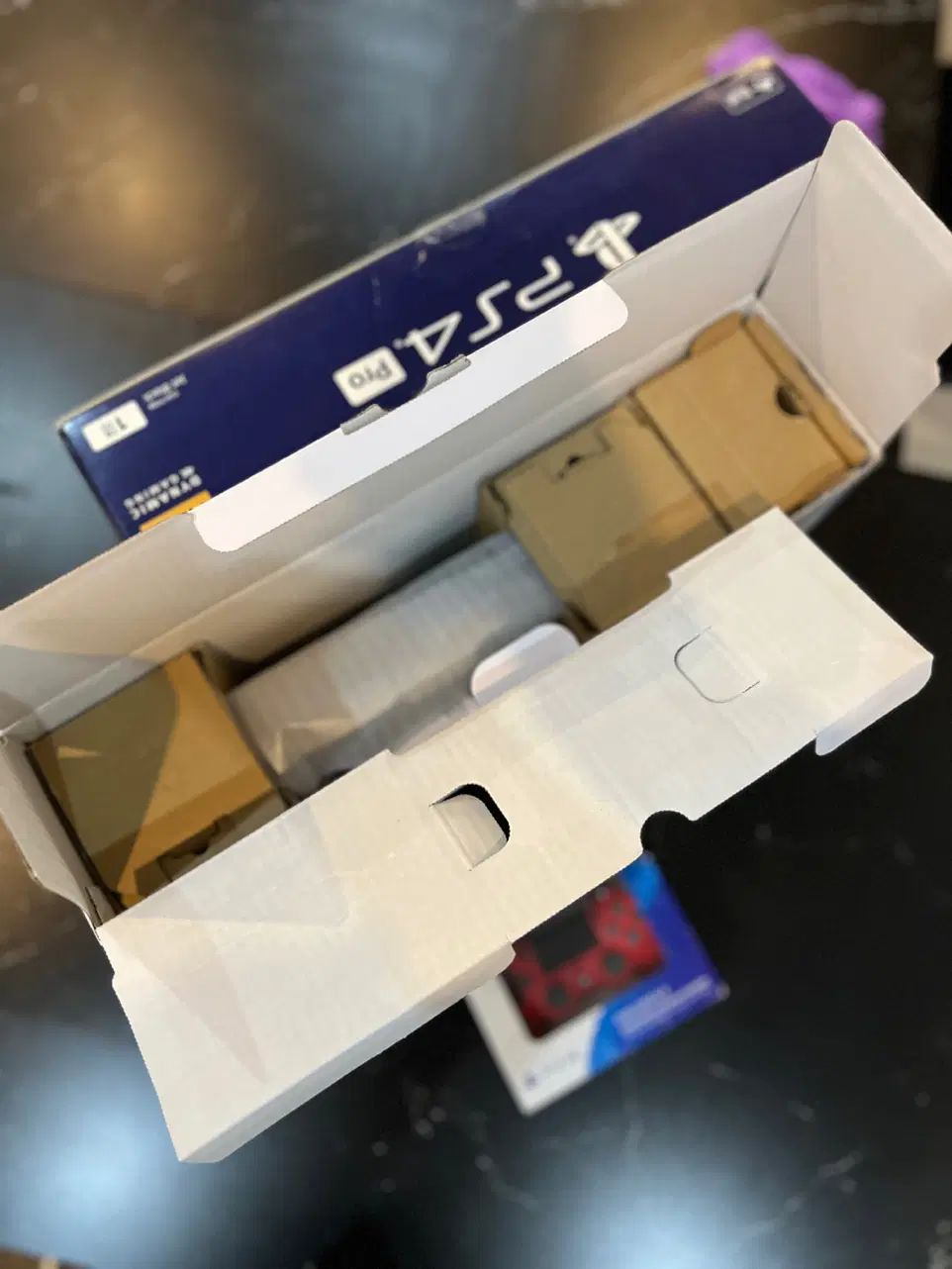 سونی پلی استیشن ۴ پرو - دو دسته -مشابه نو -ps4 pro|کنسول، بازی ویدئویی و آنلاین|تهران, نیروی دریایی|دیوار