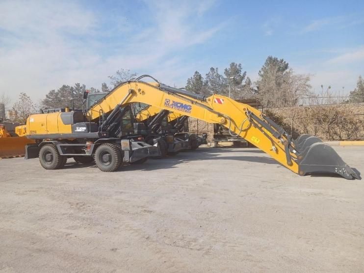 بیل لاستیکی XCMG 210|خودرو سنگین|تهران, افسریه شمالی|دیوار