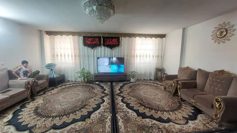 فروش آپارتمان سالن بزرگ و آشپزخانه دلباز|فروش آپارتمان|شیراز, تندگویان|دیوار