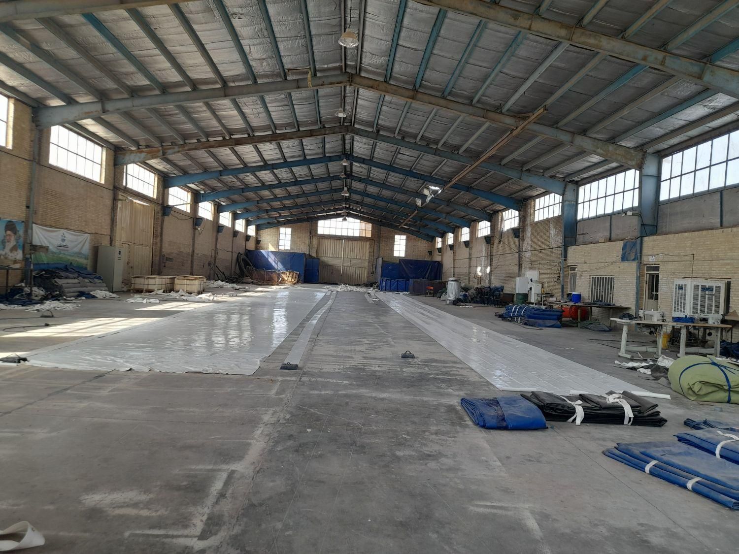 اجاره سوله۲۰۰متری تا۵۰۰ و۱۰۰۰ متری|اجارهٔ دفتر صنعتی، کشاورزی، تجاری|یزد, |دیوار