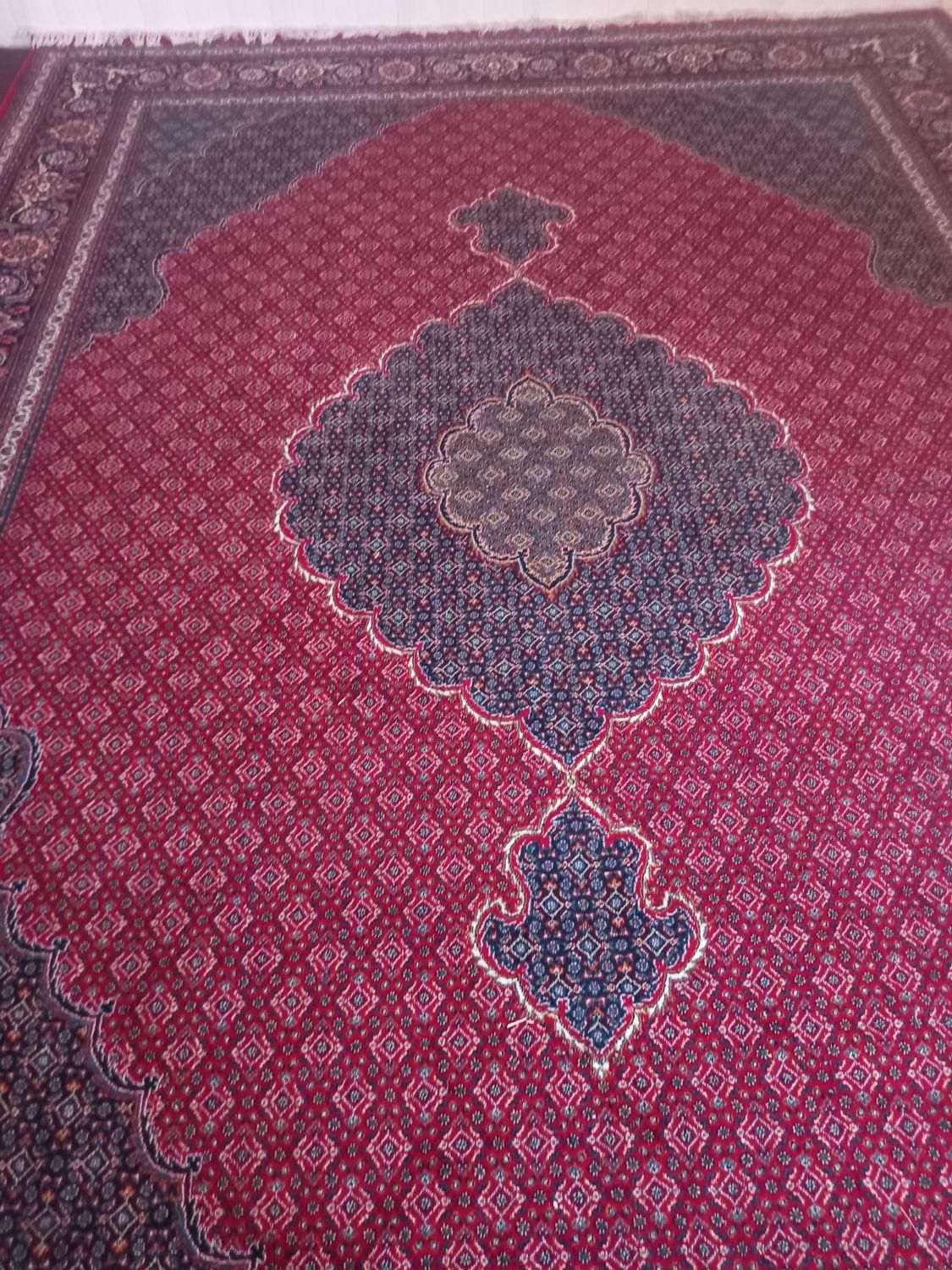 دوعددفرش دوازده متری سالم بدون پارگی وپوسیدگی|فرش|الیگودرز, |دیوار