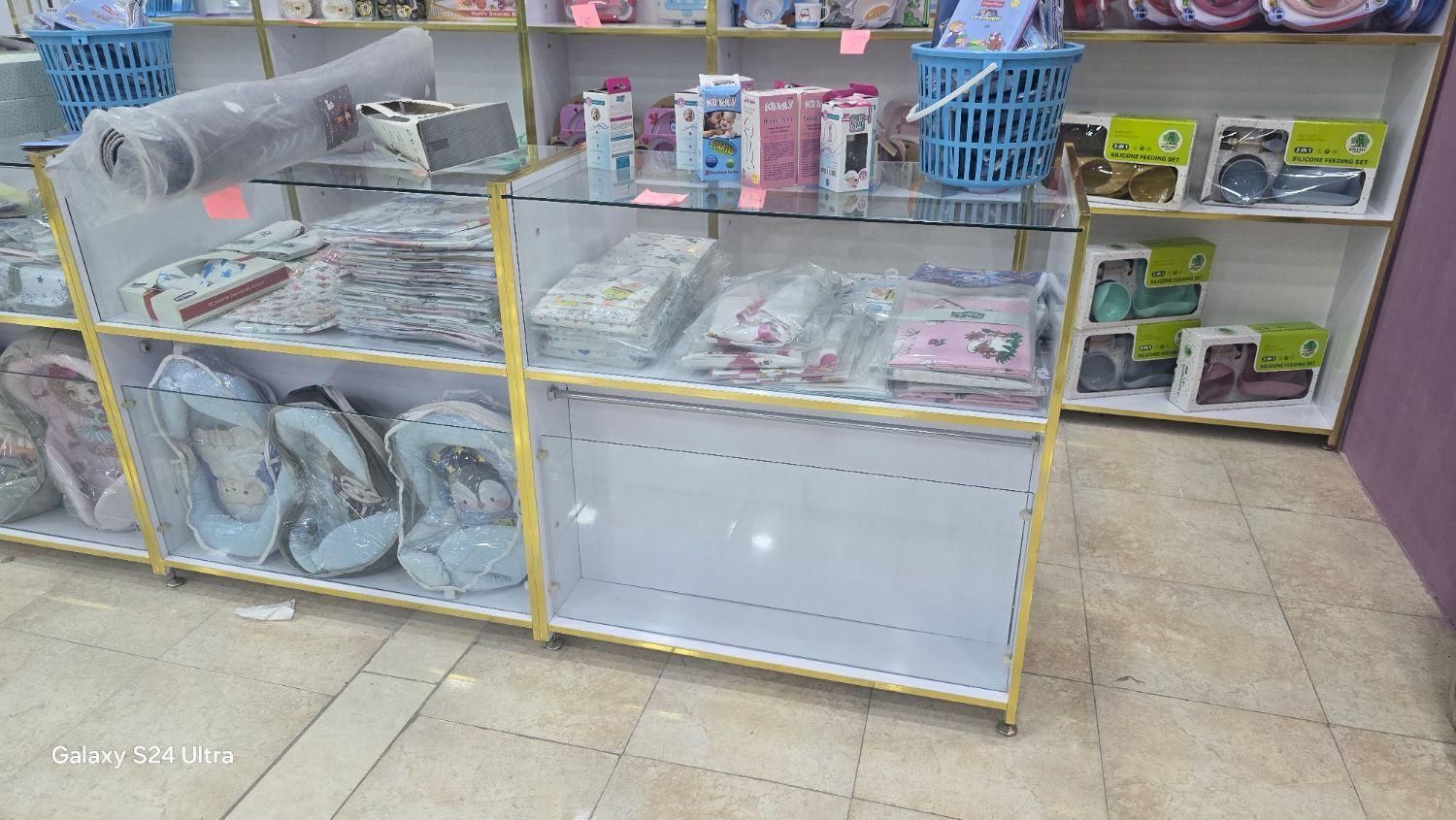 تعدادی ویترین ام دی اف|بوفه، ویترین، کنسول|خرمآباد, |دیوار