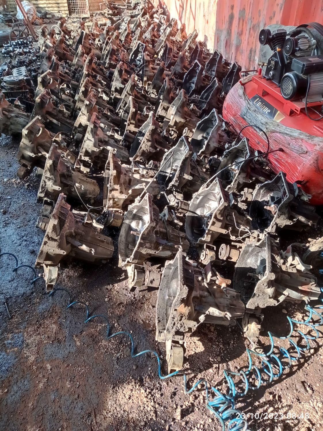 گیربکس فقط3میلیون 500|قطعات یدکی و لوازم جانبی|خرمآباد, |دیوار