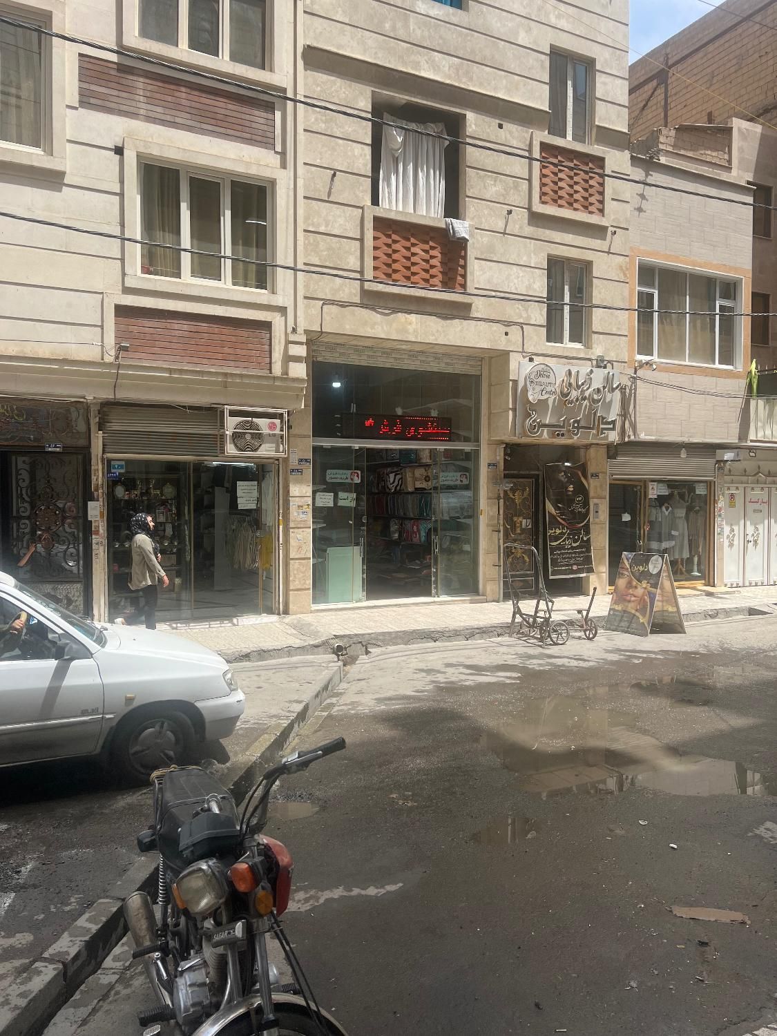 مغازه ۹۵ متری فروشی ارتفاع ۶متر واقع در مرتضی گرد|فروش مغازه و غرفه|تهران, شهرک ابوذر|دیوار