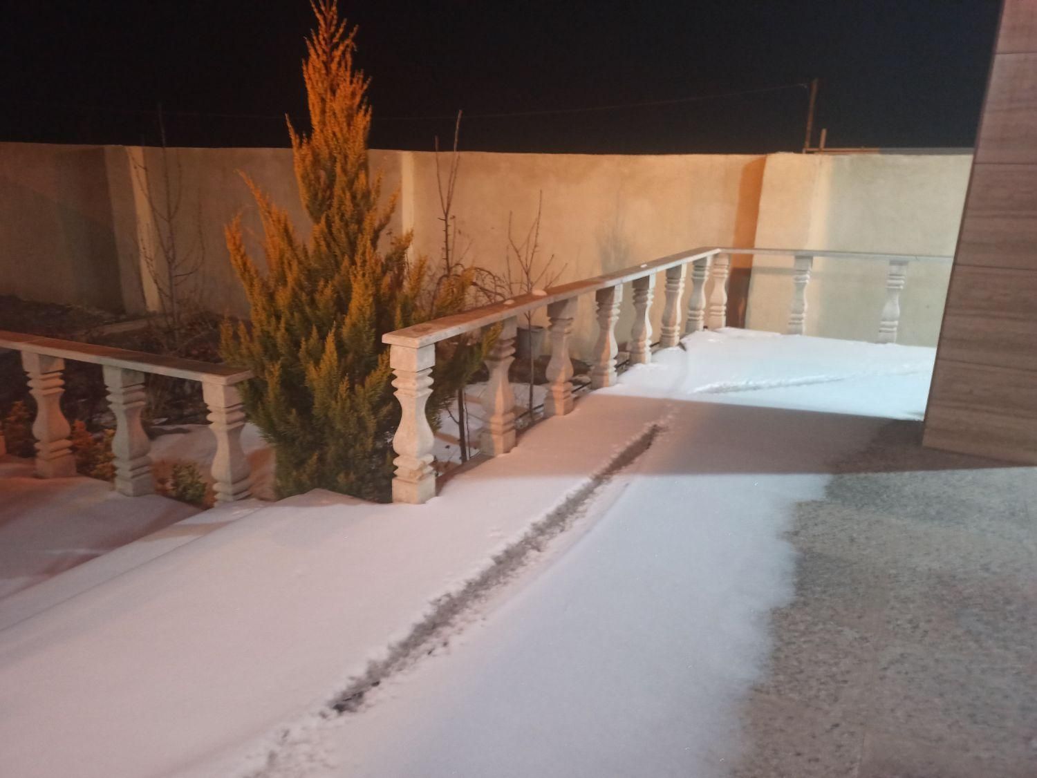 ویلا لاکچری تمام ملک درمرکزساردوییه بهترین مکان|فروش خانه و ویلا|جیرفت, |دیوار