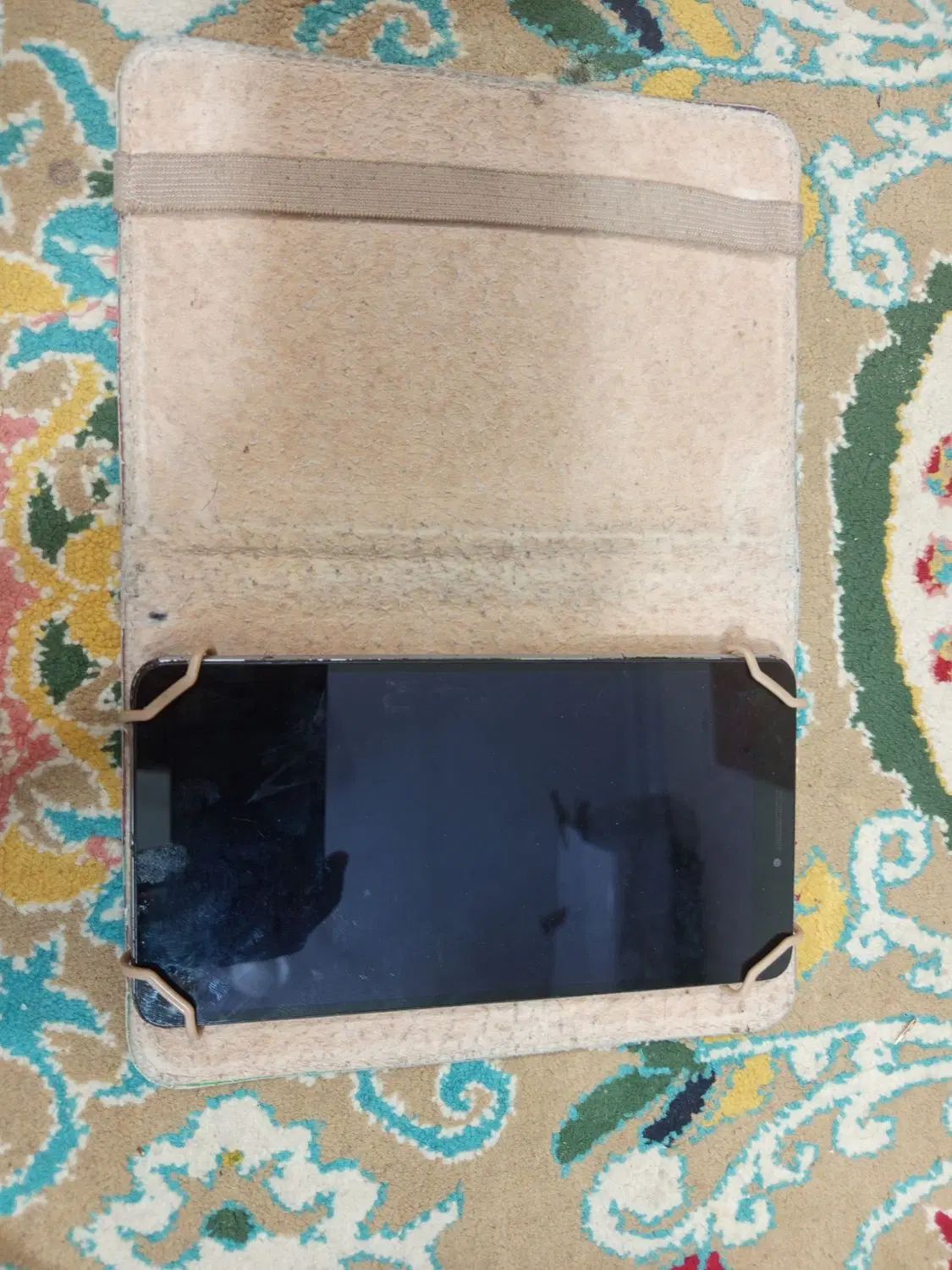 تبلت|تبلت|اصفهان, بهارستان|دیوار
