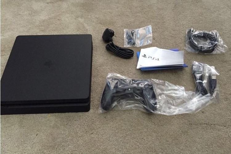 در حد نو Ps4 slim 1 tra|کنسول، بازی ویدئویی و آنلاین|بابل, |دیوار