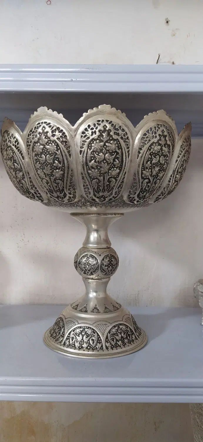 تولیدی ظروف طرح نقره قلم گل مرغ وبرجسته و اسلیمی|صنایع دستی و سایر لوازم تزئینی|تهران, بازار|دیوار