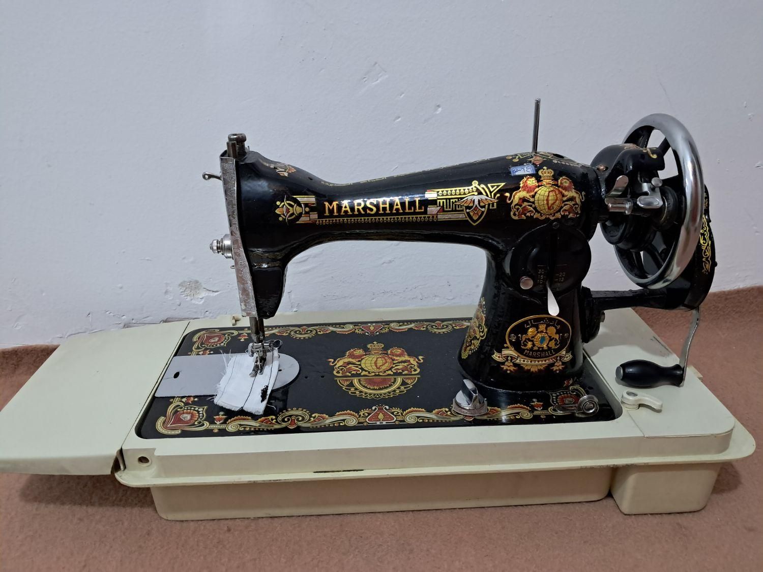 چرخ خیاطی با باکس خودش کارکرده‌اس|چرخ خیاطی و ریسندگی|تهران, پاتریس لومومبا|دیوار