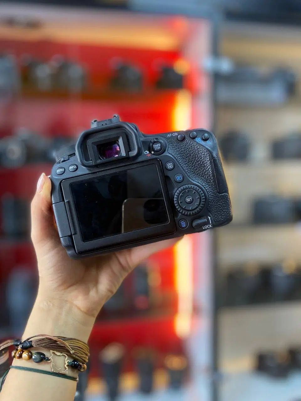 دوربین canon 80d|دوربین عکاسی و فیلم‌برداری|تهران, بازار|دیوار