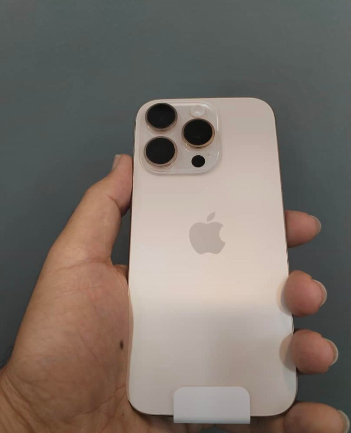 16pro ch128 نو نات اکتیو|موبایل|کرج, حصارک بالا|دیوار