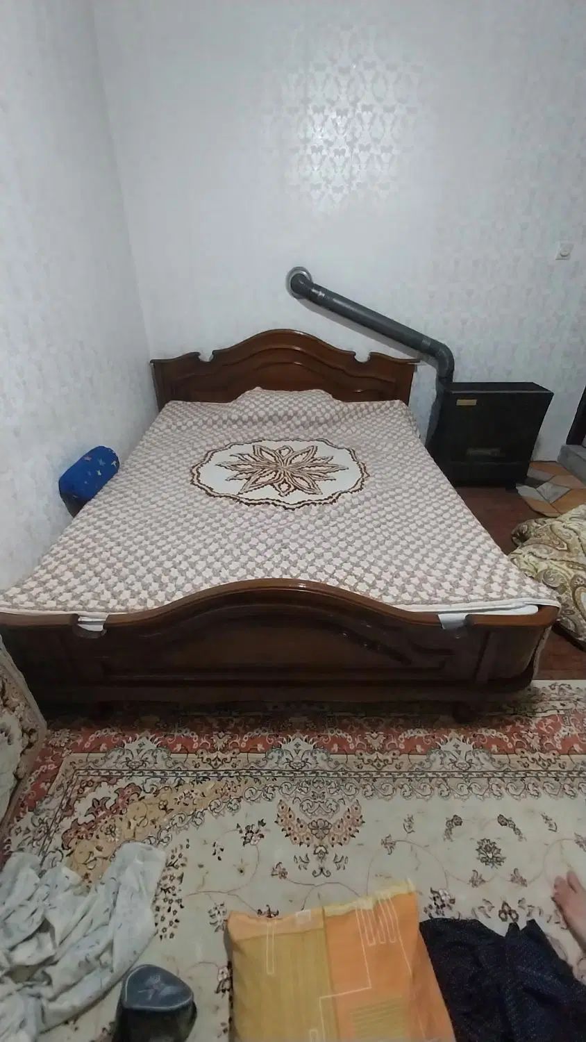یه دست مبل ۹نفره ویه دست مبل ۷نفره نیم دایره|مبلمان خانگی و میز عسلی|سنندج, |دیوار