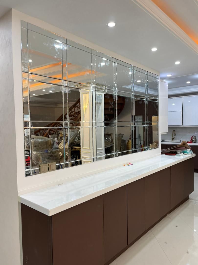 اینه نقش الماس|آینه|پرند, فاز ۱|دیوار