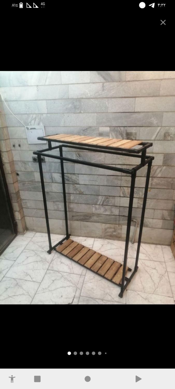 جالباسی طبقه یی|بندرخت و رخت‌آویز|تهران, هروی|دیوار