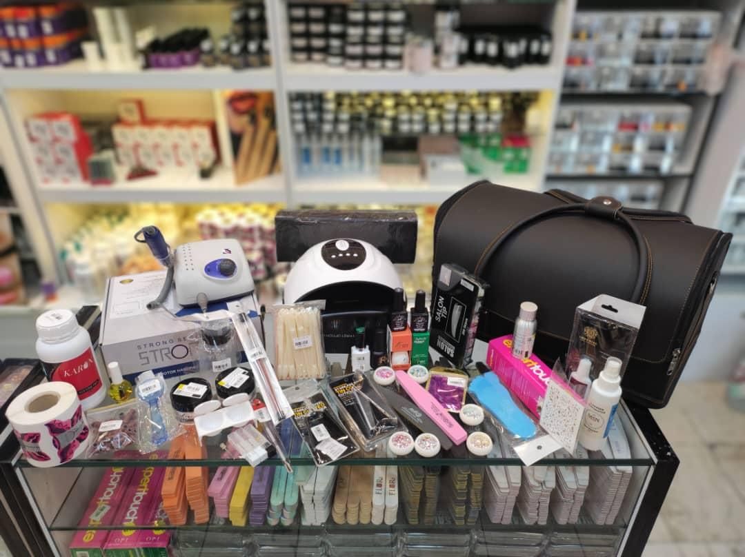 لوازم وسایل کاشت ناخن استرانگ حرفه ای مناسب سالن|آرایشی، بهداشتی، درمانی|تهران, خرمشهر|دیوار