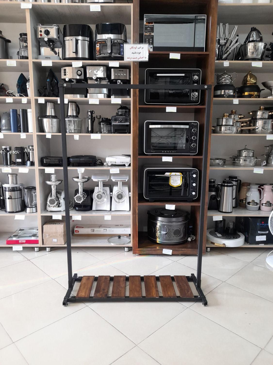 رگال کف چوب * اثاث مارکت|فروشگاه و مغازه|سیرجان, |دیوار