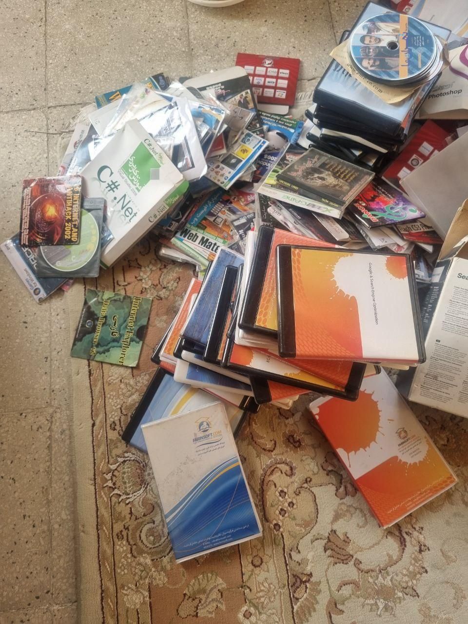 2000 عدد CD آموزشی و بازی|کنسول، بازی ویدئویی و آنلاین|تهران, دهکده المپیک|دیوار