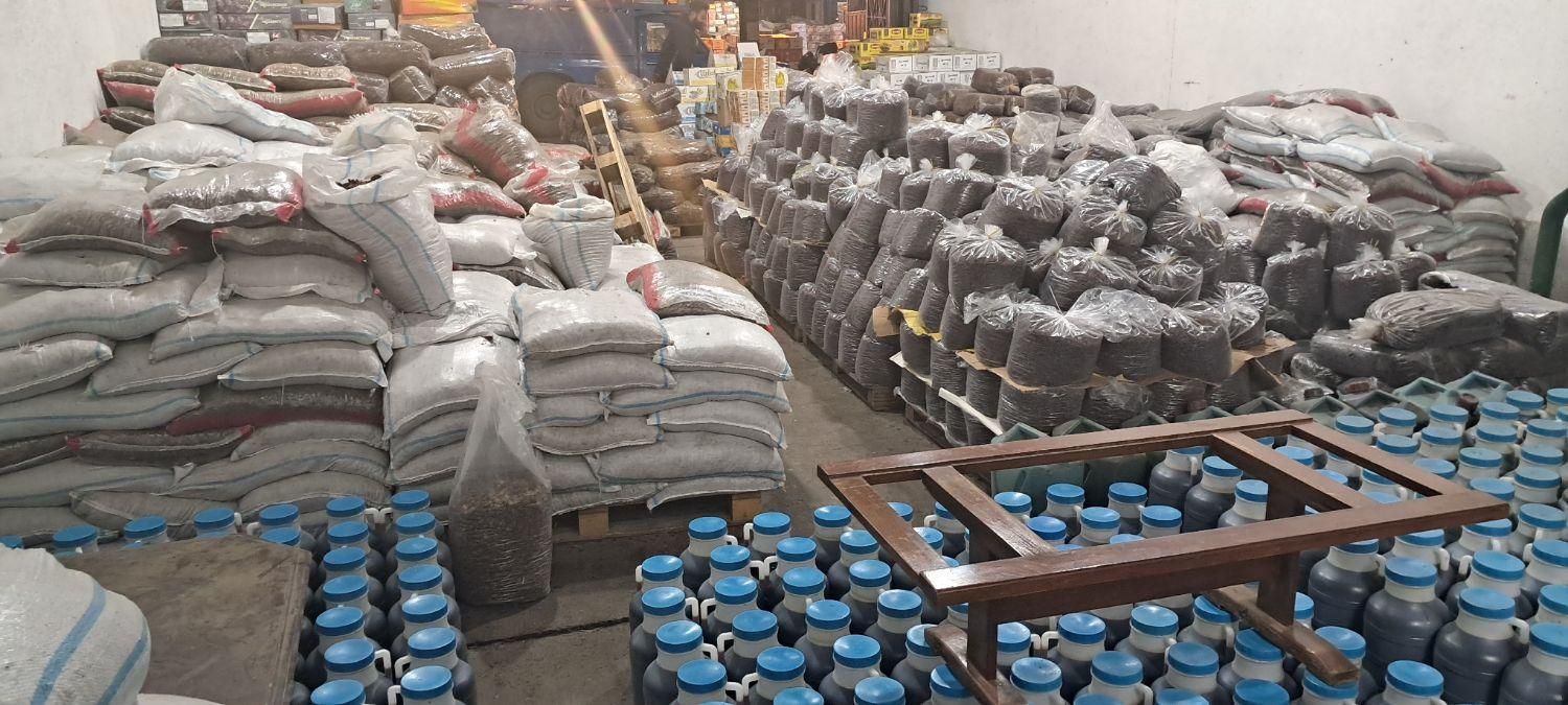 سلطان کشمش آفتابی میدان تره بار مرکزی شبانه روزی|عمده‌فروشی|تهران, شهرک شریعتی|دیوار