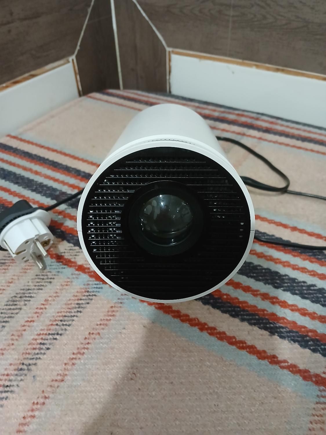 پروژکتور با کیفیت بالا|تلویزیون و پروژکتور|بندرعباس, |دیوار