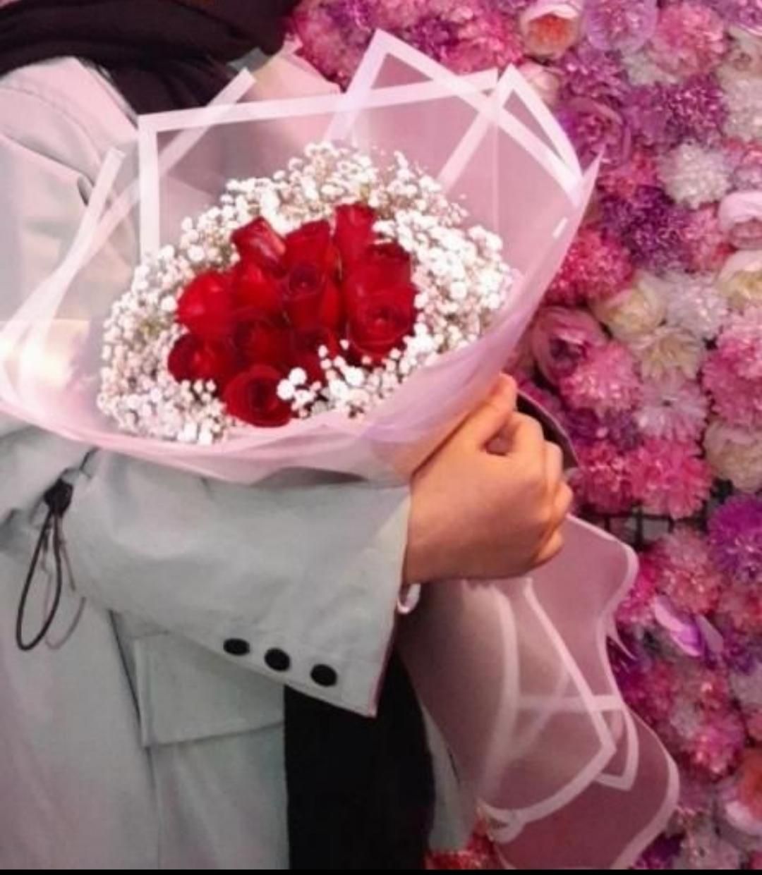 دسته گل رز قرمز  ژیپسوفیلا تولد هدیه سوپرایزی|گل و گیاه طبیعی|تهران, خرمشهر|دیوار
