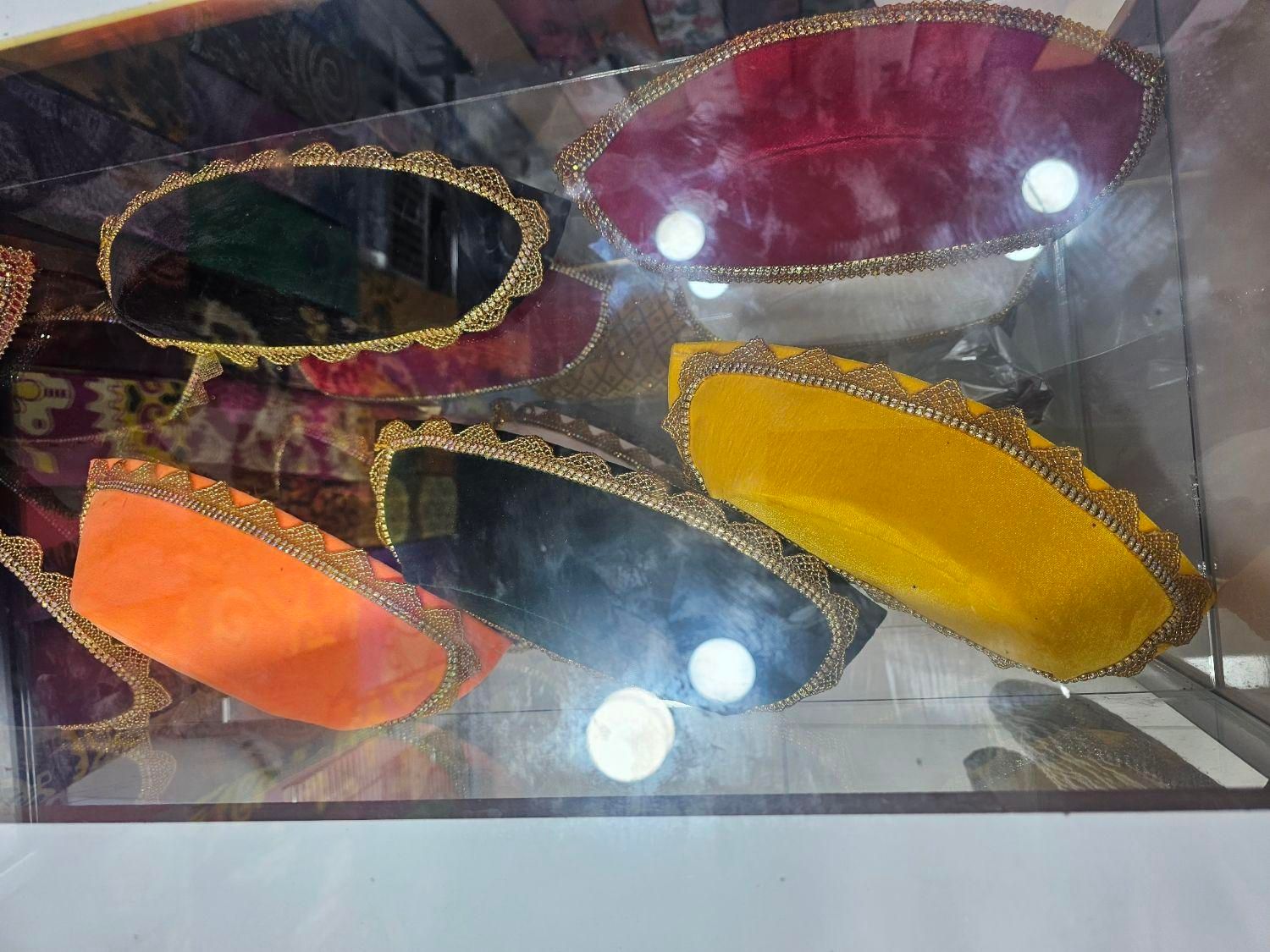 لچک و روسری محلی|لباس|یاسوج, |دیوار