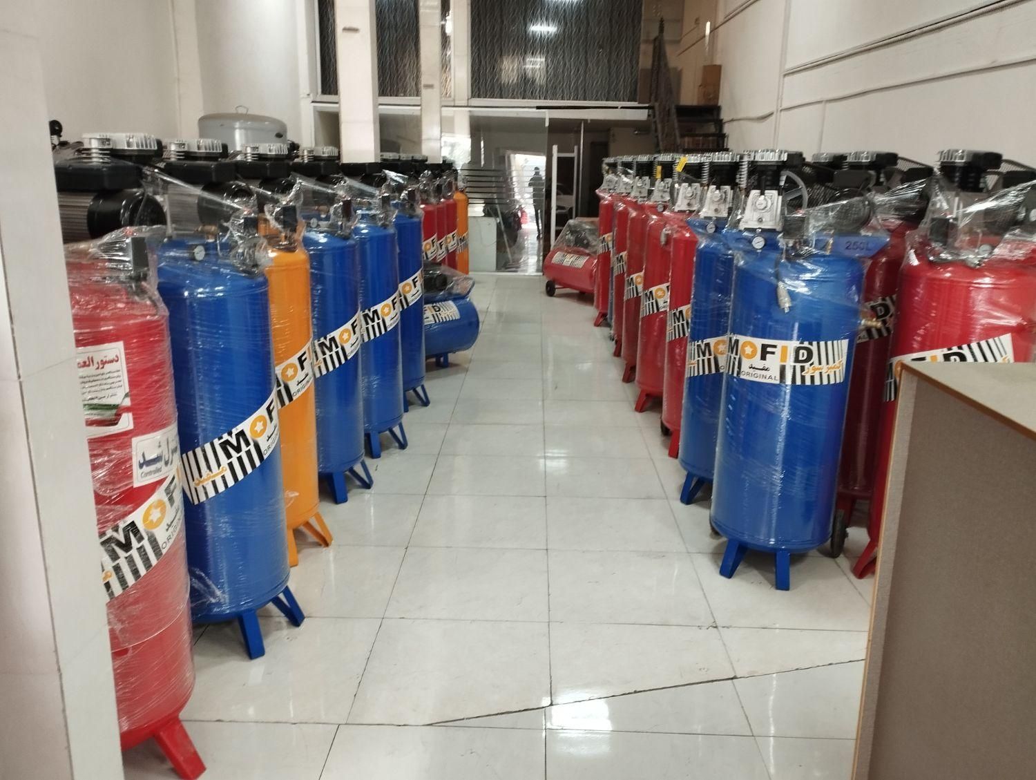 کارخانه تولید و پخش کمپرسور باد مفید از ۱۰۰تا ۱۰۰۰|ماشین‌آلات صنعتی|تهران, حسین‌آباد|دیوار