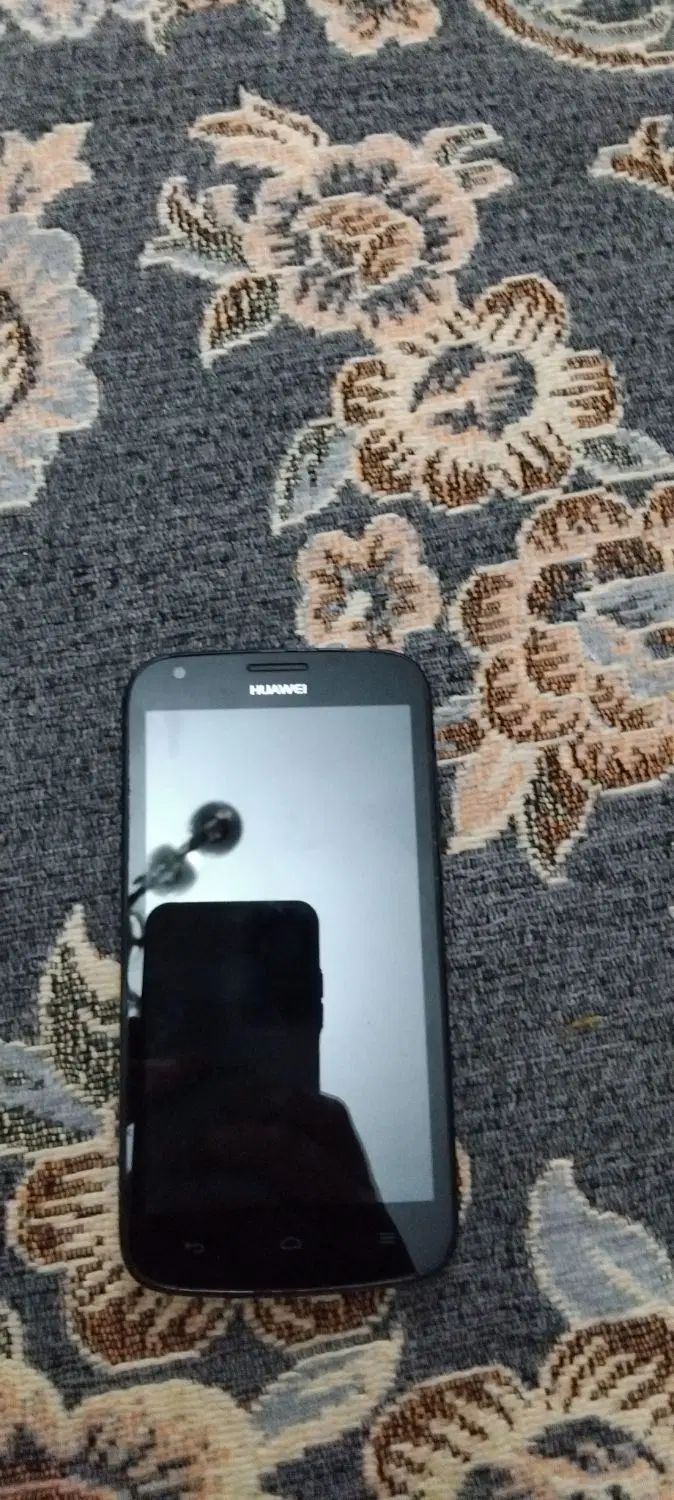هواوی Ascend Y600 با حافظهٔ ۴ گیگابایت|موبایل|مشهد, الهیه|دیوار