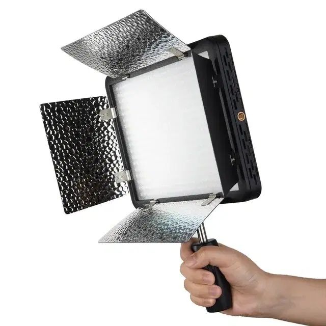 نور ثابت حرفه‌ای Godox LED500LRC|دوربین عکاسی و فیلم‌برداری|تهران, ستارخان|دیوار