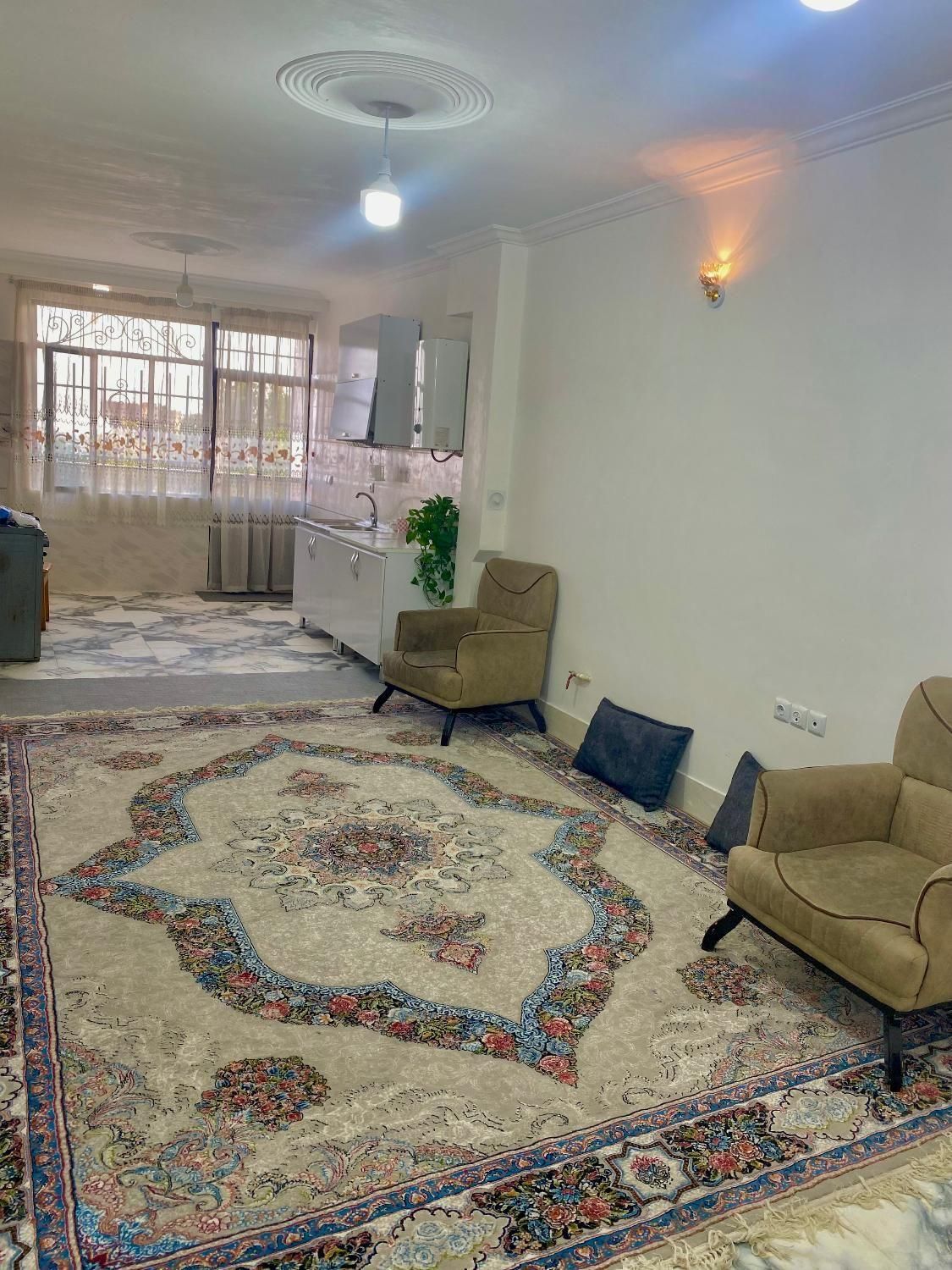 سوئیت آپارتمان لاکچری و نوساز درود نیشابور|اجارهٔ کوتاه‌مدت آپارتمان و سوئیت|مشهد, احمدآباد|دیوار