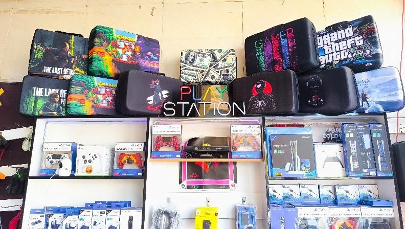 کیف ps4 ps5 . کیف پی اس فور فایو بازی|کنسول، بازی ویدئویی و آنلاین|قم, زاویه|دیوار