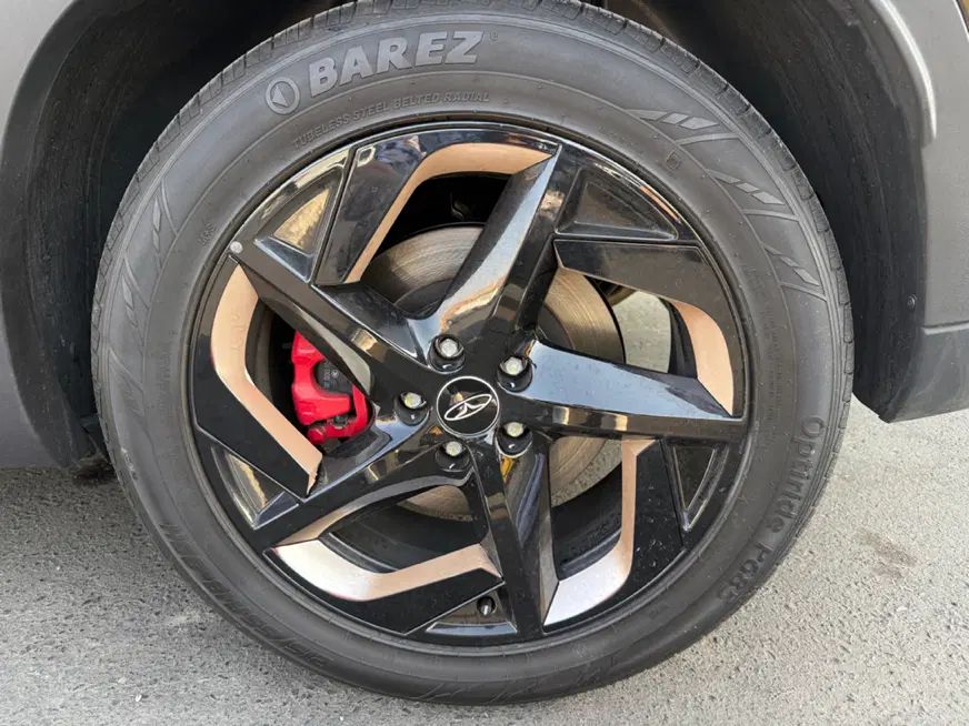 لاستیک بارز سایز 215/55R18|قطعات یدکی و لوازم جانبی|تهران, میدان ولیعصر|دیوار