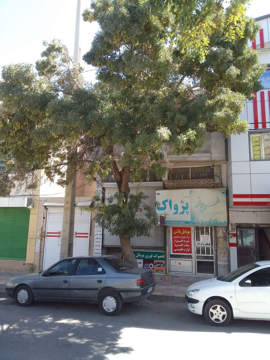 فروش مغازه ۳۸۵ متری|فروش مغازه و غرفه|قروه, |دیوار