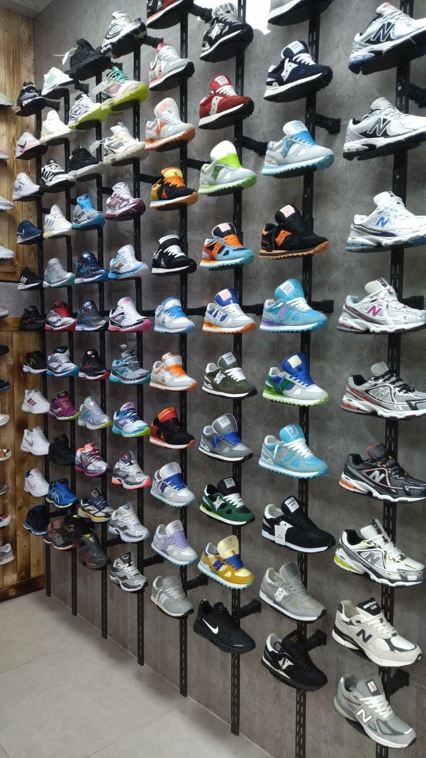 کتونی اورجینال وارداتی درجه یک آکبند|کیف، کفش، کمربند|فردیس, منظریه|دیوار