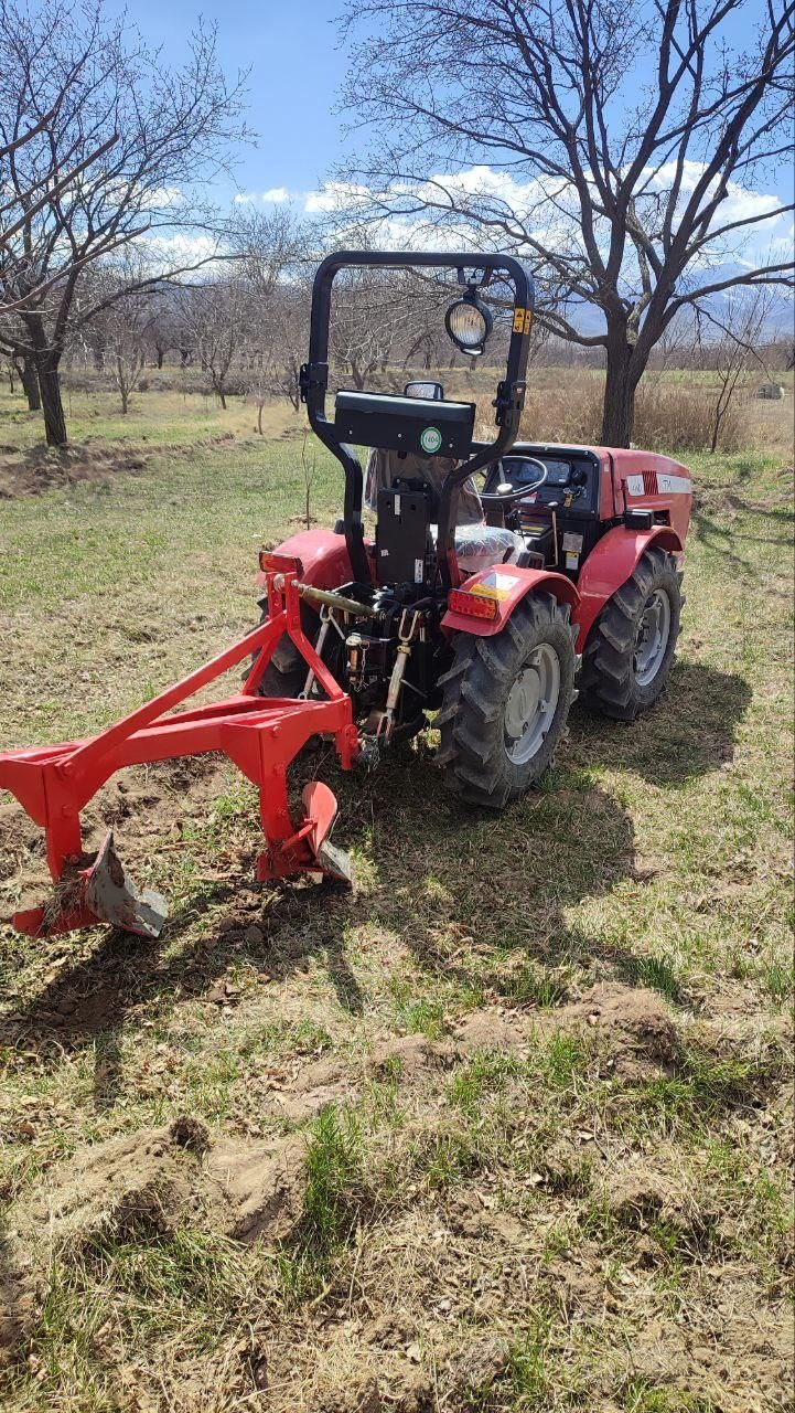 شخم زنی باغات با تراکتور باغی|خدمات باغبانی و درختکاری|مرند, |دیوار