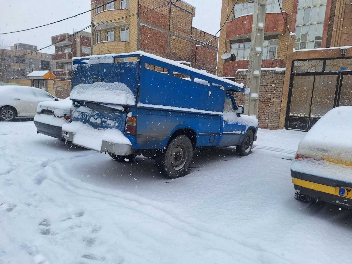 باربری خاور نیسان شهری و برون شهری با کارگر|خدمات حمل و نقل|تبریز, |دیوار