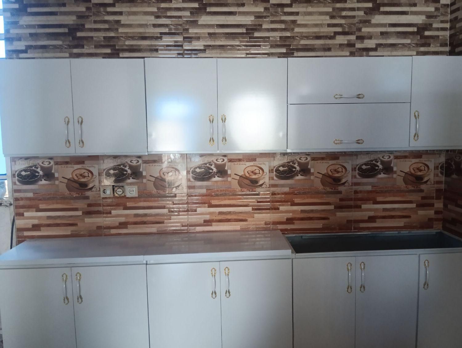 کابینت آماده با درب چوبی و بدنه فلزی، نصب آسان|مصالح و تجهیزات ساختمان|گله دار, |دیوار