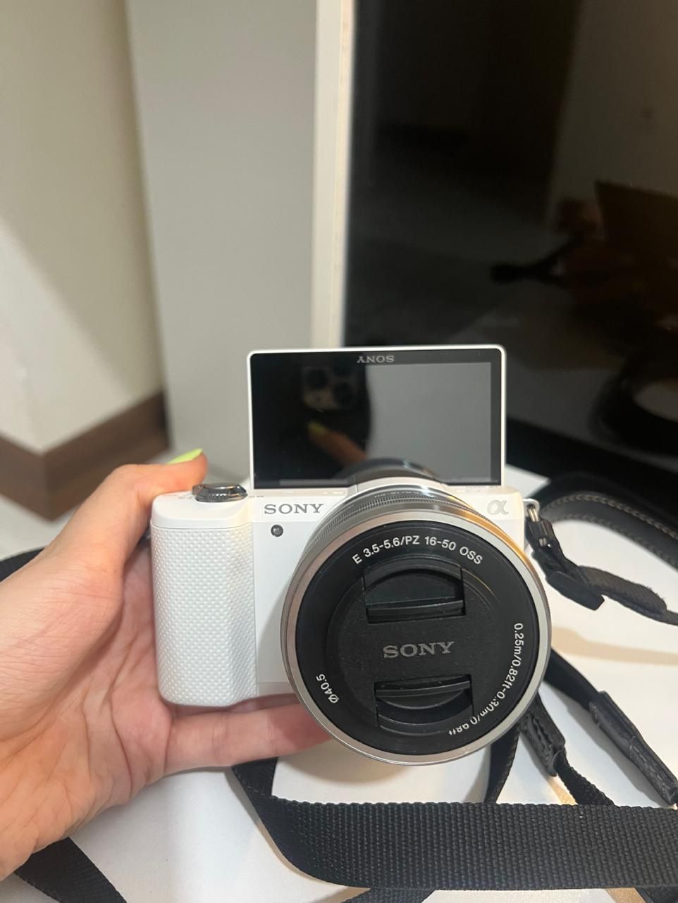 دوربین Sony Alpha 5000 با لنز 16-50mm کم‌ کارکرد|دوربین عکاسی و فیلم‌برداری|کرج, عظیمیه|دیوار