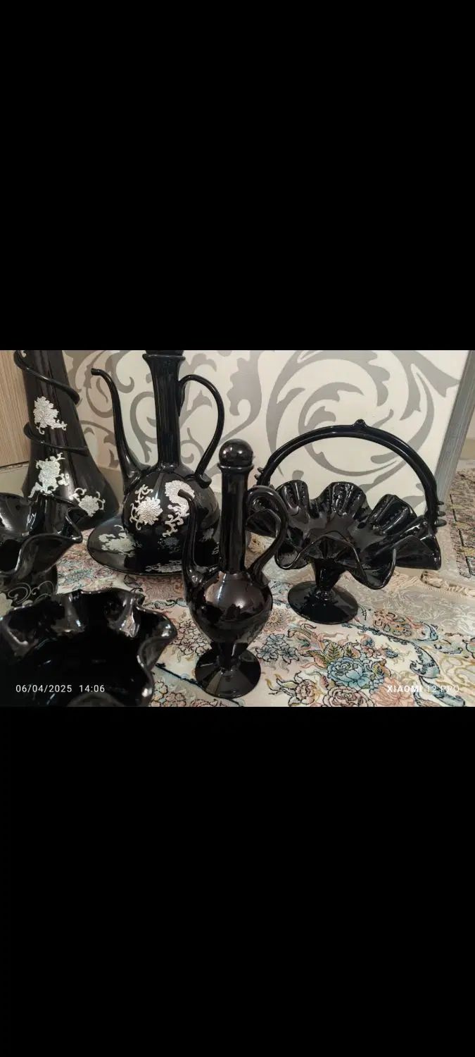 جام و گلدان و ظروف شیشه ای ست مشکی قدیمی|صنایع دستی و سایر لوازم تزئینی|تهران, سنگلج (شاپور)|دیوار