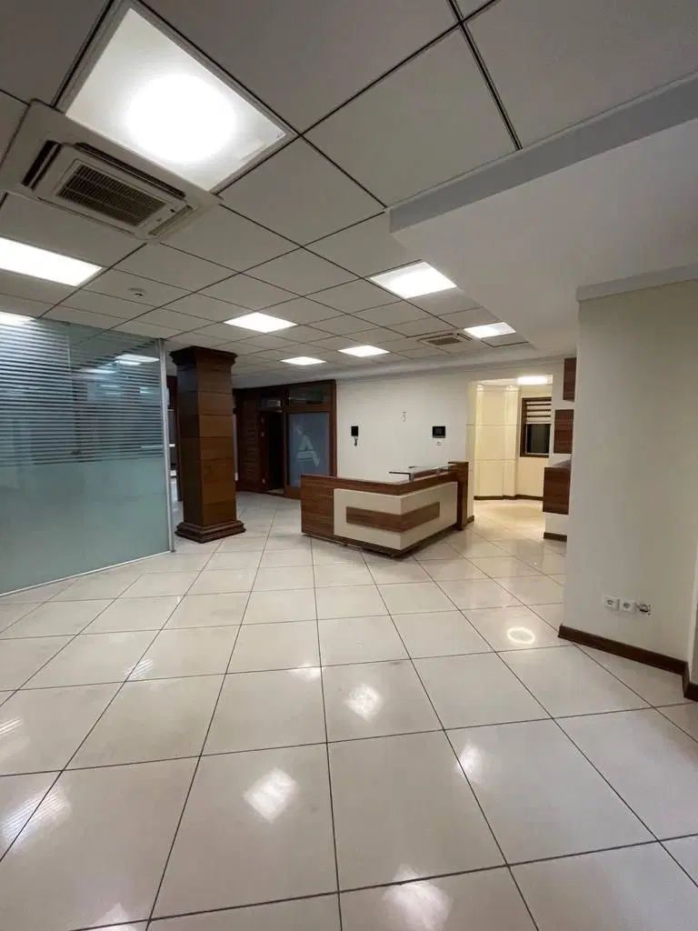 ۲۰۰متر اداری نیاوران مژده مناسب همه مشاغل|اجارهٔ دفتر کار، اتاق اداری، مطب|تهران, دزاشیب|دیوار