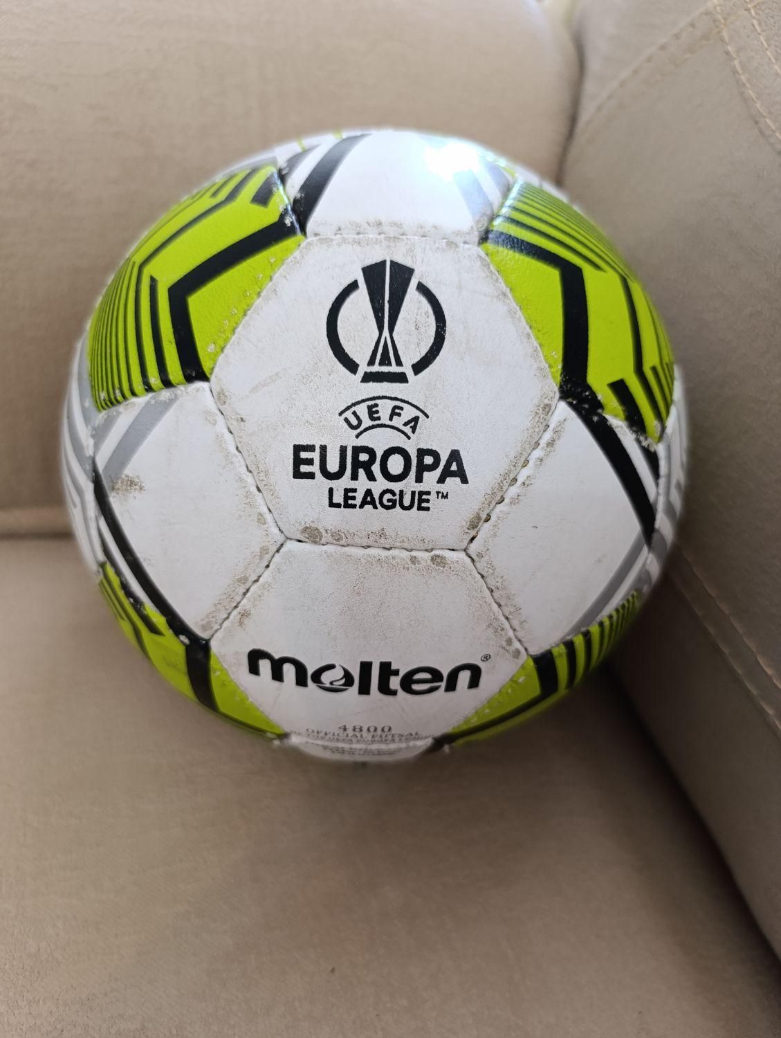 توپ سالن|ورزشهای توپی|نیریز, |دیوار