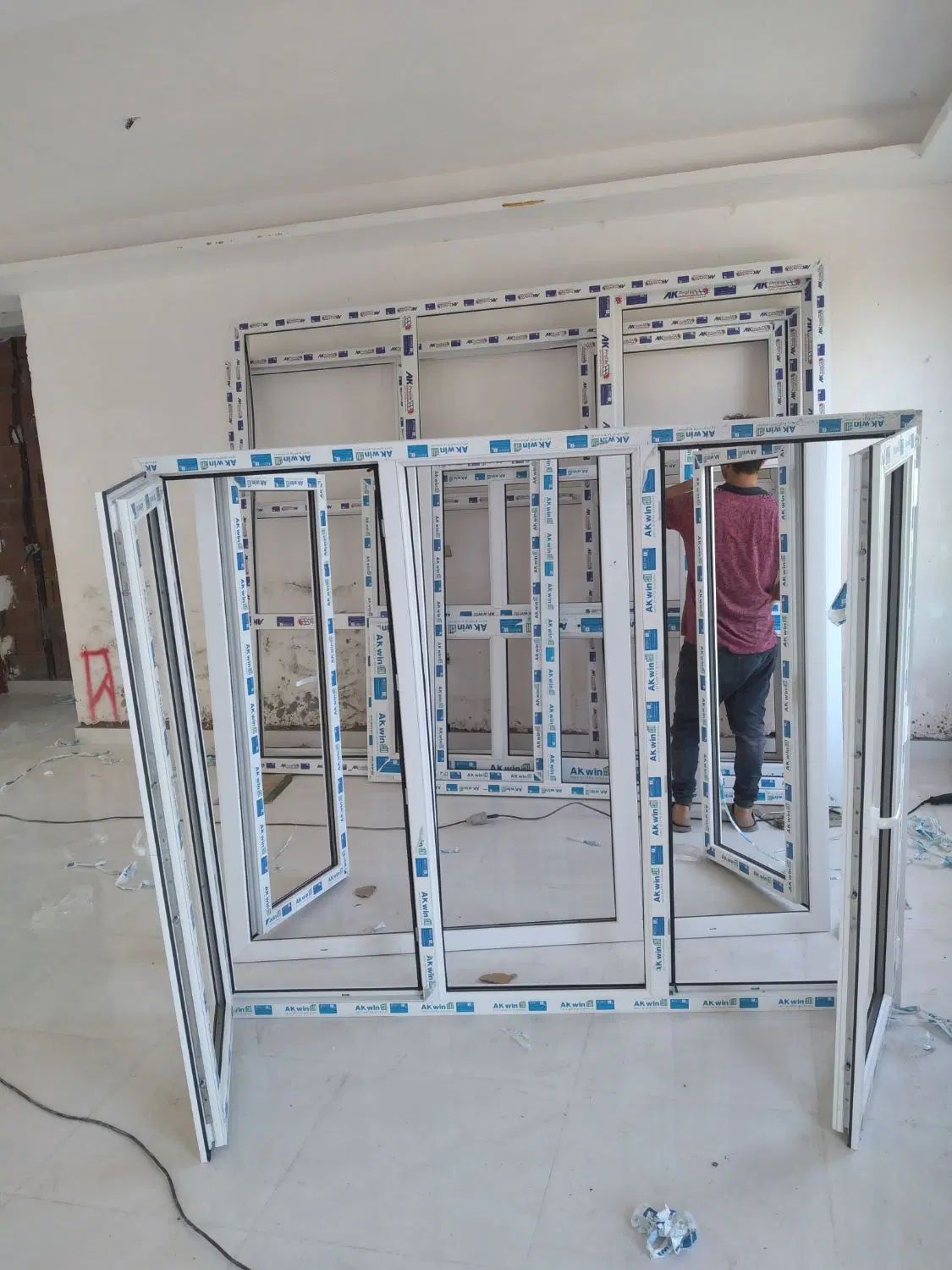 نصب و نصاب پنجره دوجداره رگلاژ تعمیرات upvc|خدمات پیشه و مهارت|رشت, توشیبا|دیوار