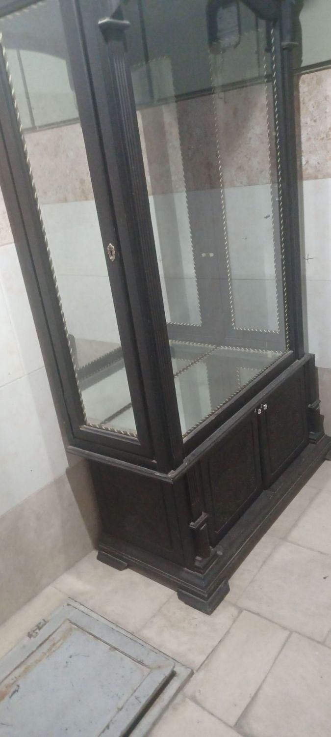 ویترین بدونه هیچ ایرادی|بوفه، ویترین، کنسول|صفادشت, |دیوار